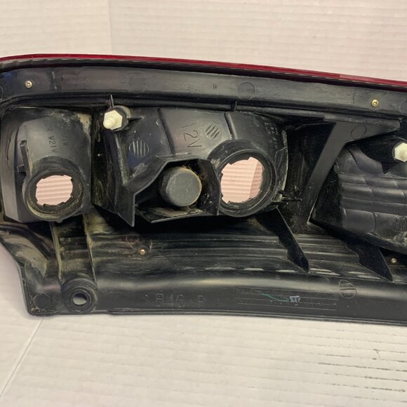 2005 NISSAN X-TRAIL Passenger Side Right Rear Tail Light OEM Original Equipment - Picture 5 of 9